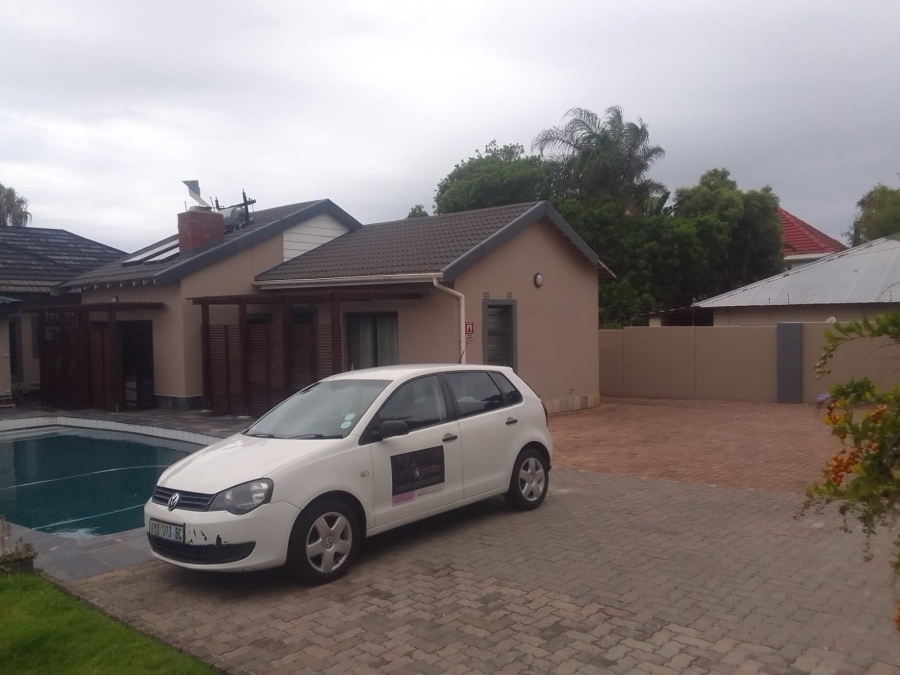 To Let 3 Bedroom Property for Rent in Selborne Eastern Cape